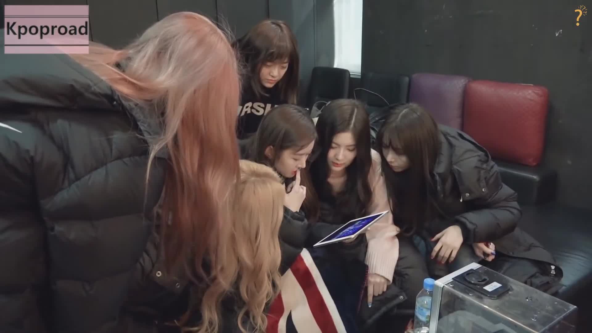 What Are Gugudan Doing? (2016)